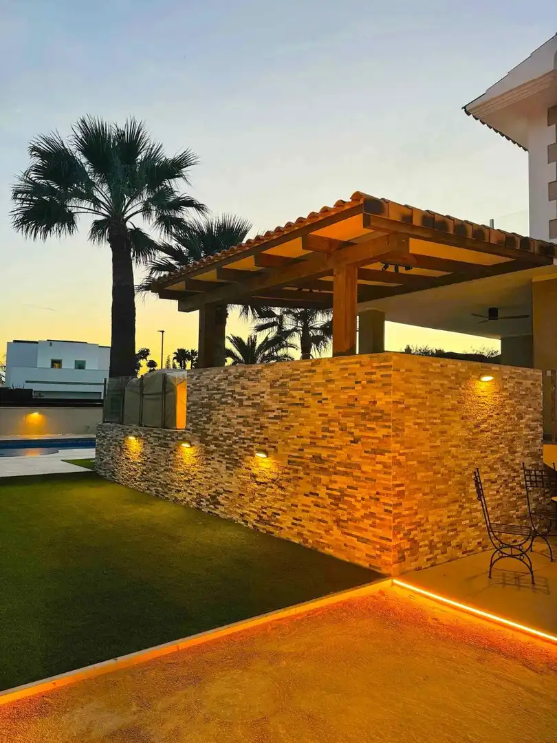 Casa o xalet en venda a Pueblo - Urbanizaciones