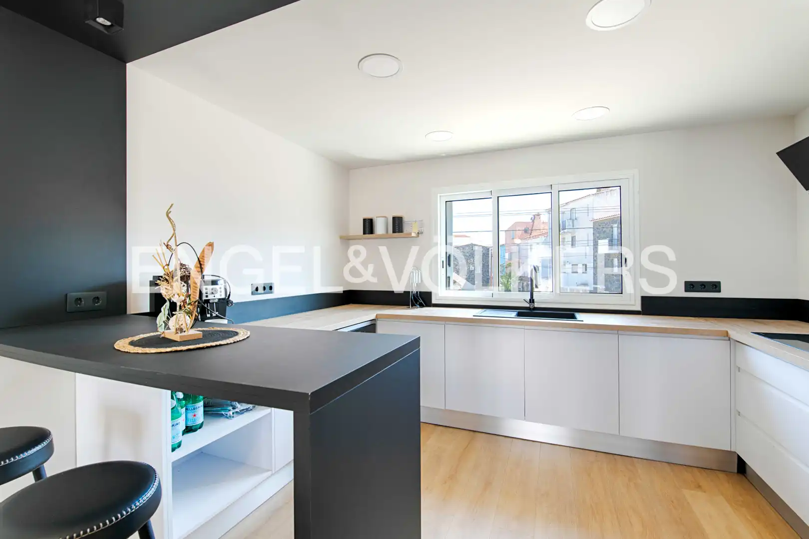 Terraced house with terrace for sale in Carrer Port Empúries, imagen 8