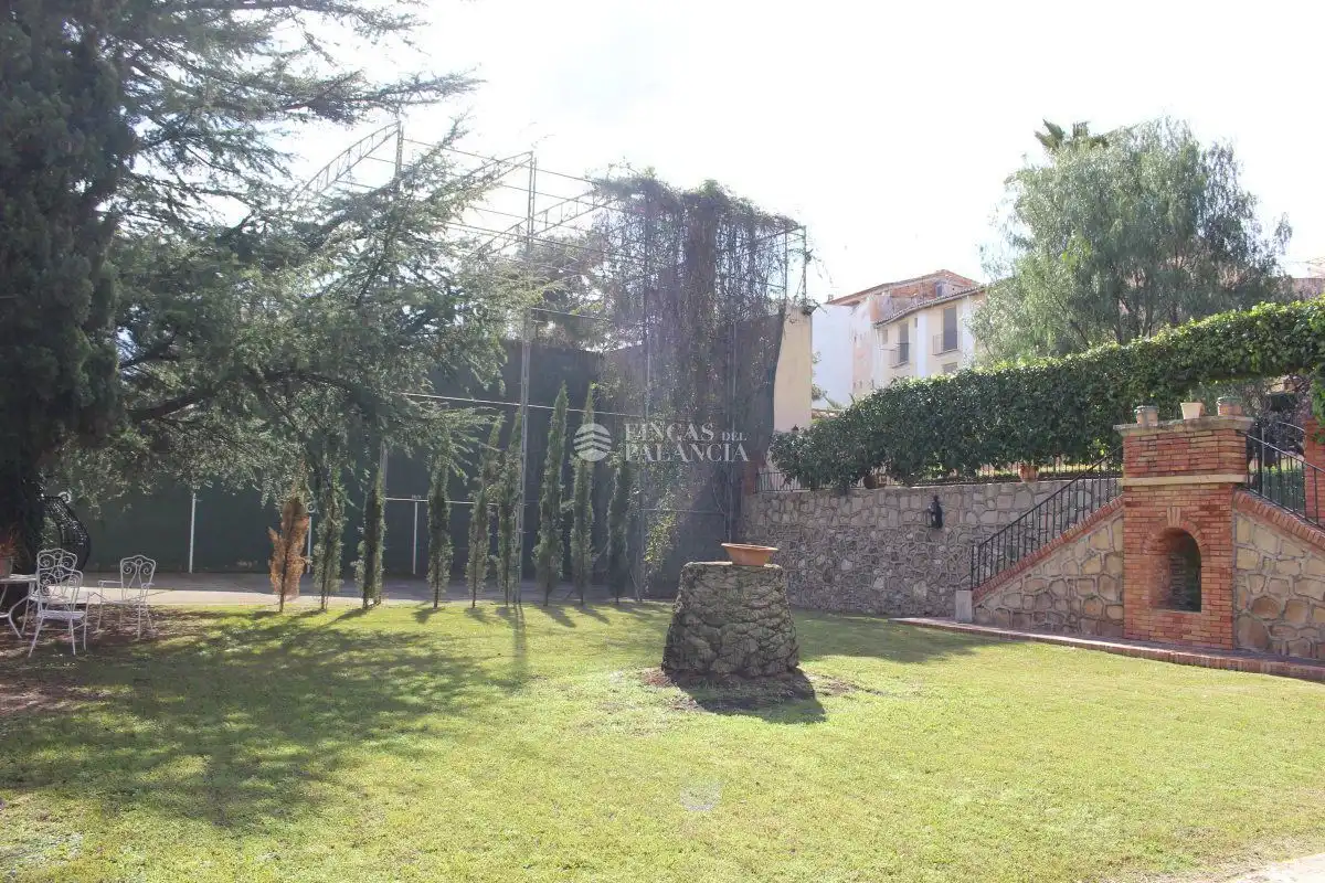 Jardí de Casa o xalet en venda en Segorbe amb Calefacció, Jardí privat i Terrassa