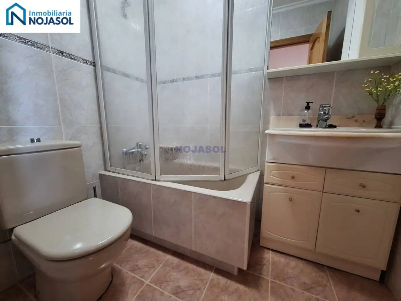 Baño de Apartamento en venta en Meruelo con Calefacción, Terraza y Amueblado