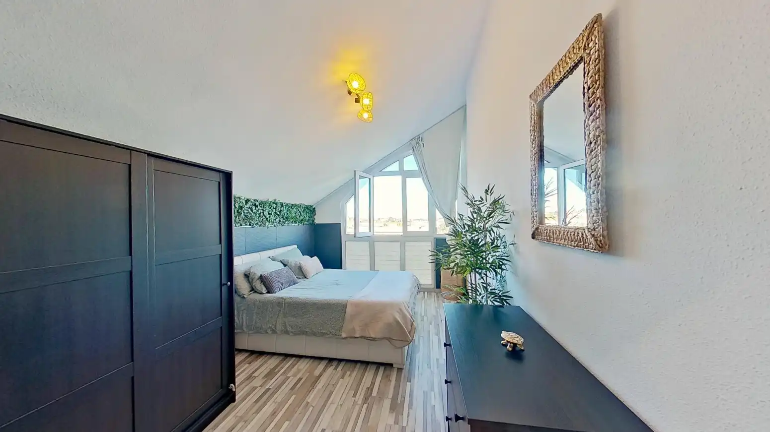 Habitación de Ático en venta en Santander con Amueblado