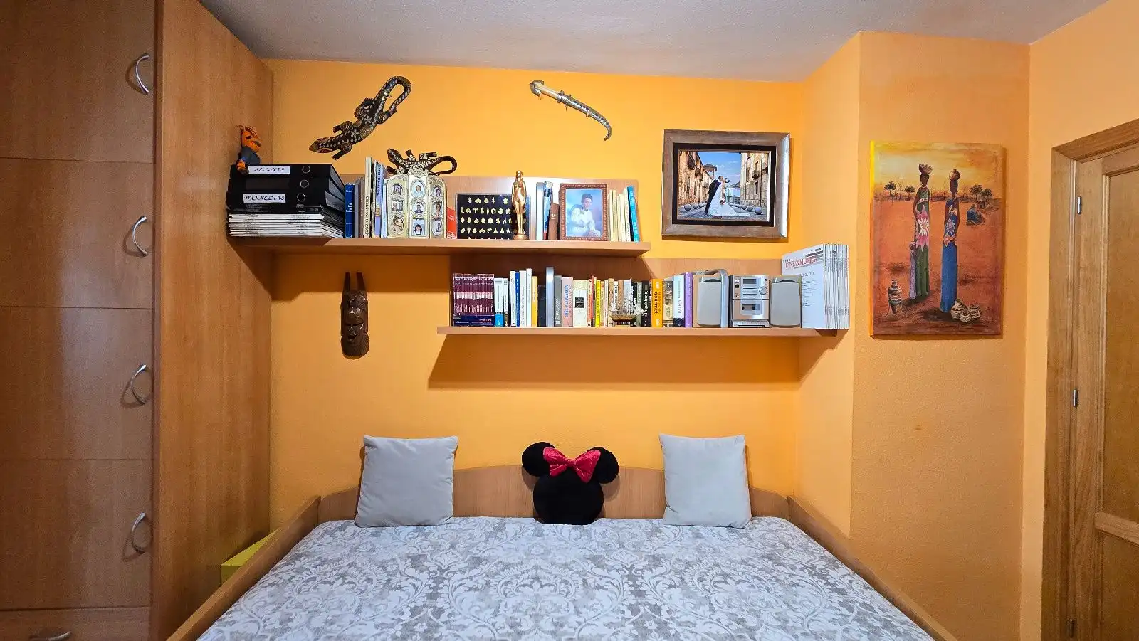 Schlafzimmer von Einfamilien-Reihenhaus zum Verkauf in Málaga mit Klimaanlage, Heizung und Schwimmbad