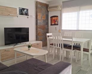 Sala d'estar de Casa o xalet de lloguer en Jerez de la Frontera amb Aire condicionat, Terrassa i Moblat