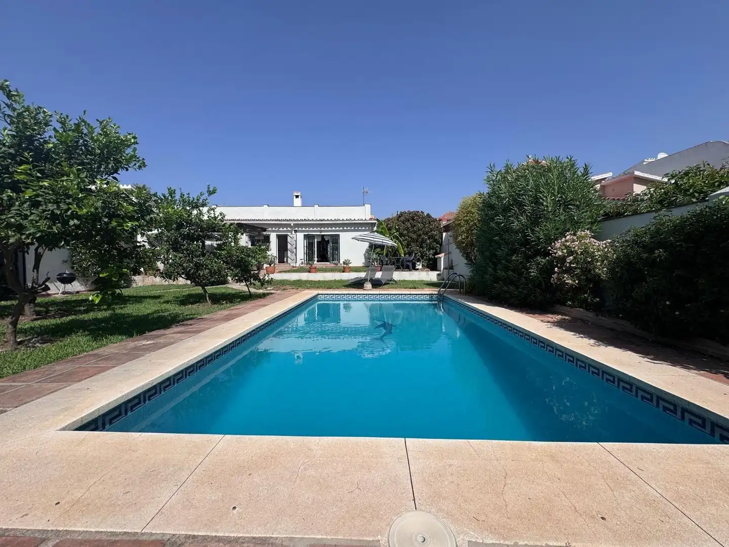Piscina de Casa o xalet de lloguer en Fuengirola amb Aire condicionat, Jardí privat i Terrassa