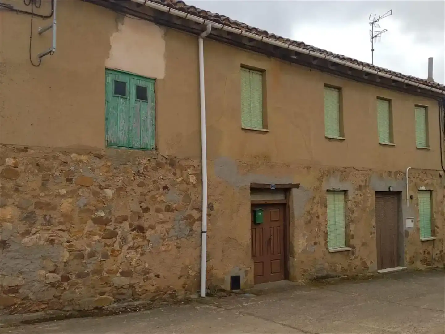 Vista exterior de Casa adosada en venda en Magaz de Cepeda, León