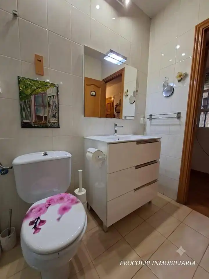 Bany de Casa o xalet en venda en El Casar amb Aire condicionat, Calefacció i Jardí privat