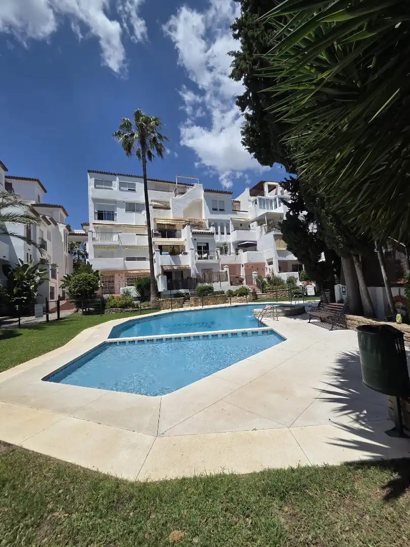 Vista exterior de Piso en venta en Torremolinos con Terraza, Trastero y Amueblado