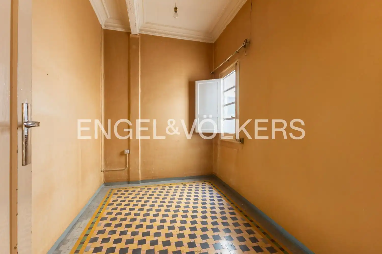 Wohnung zum Verkauf in Valencia mit Heizung und Balkon