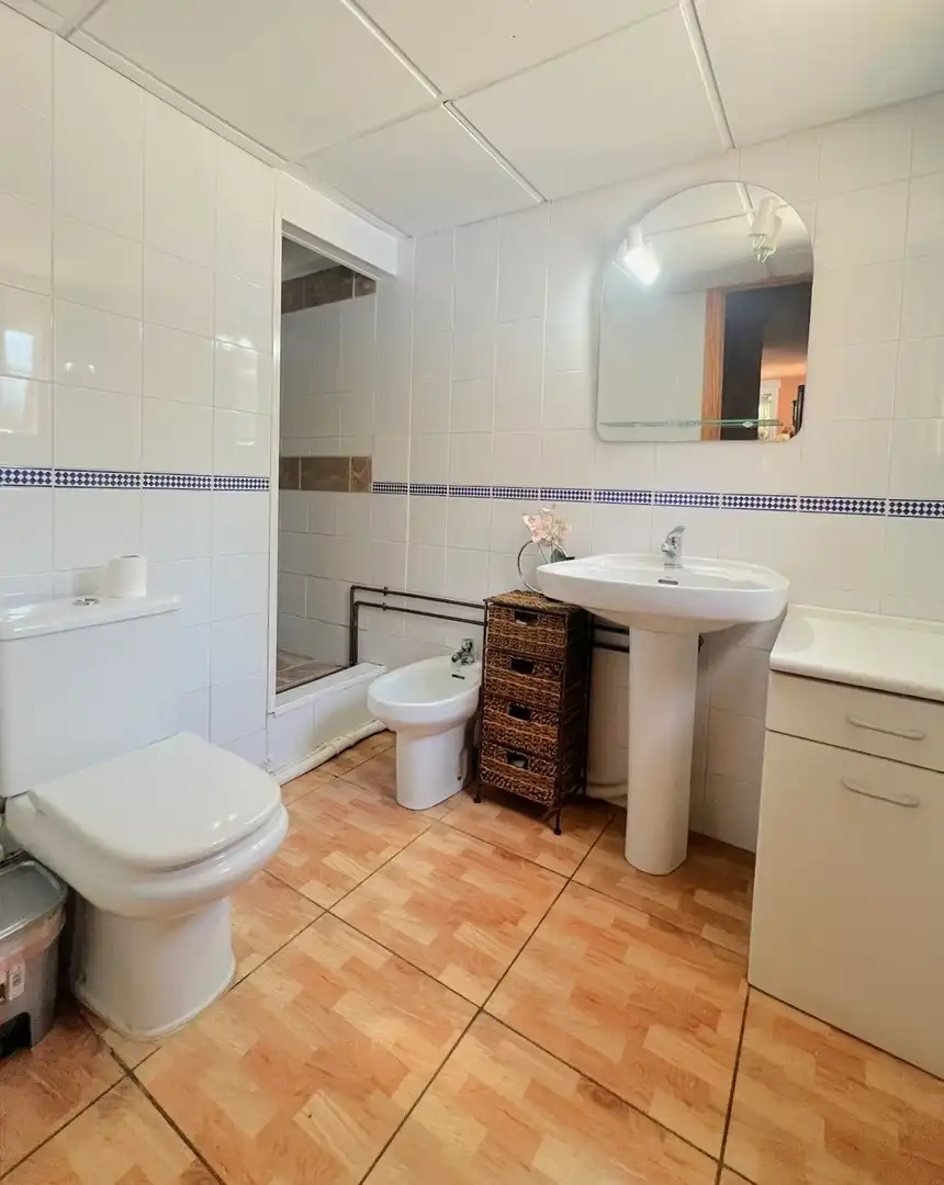 Bathroom of Houses for sale in Isla Cristina  with Air Conditioner, Heating and Terrace