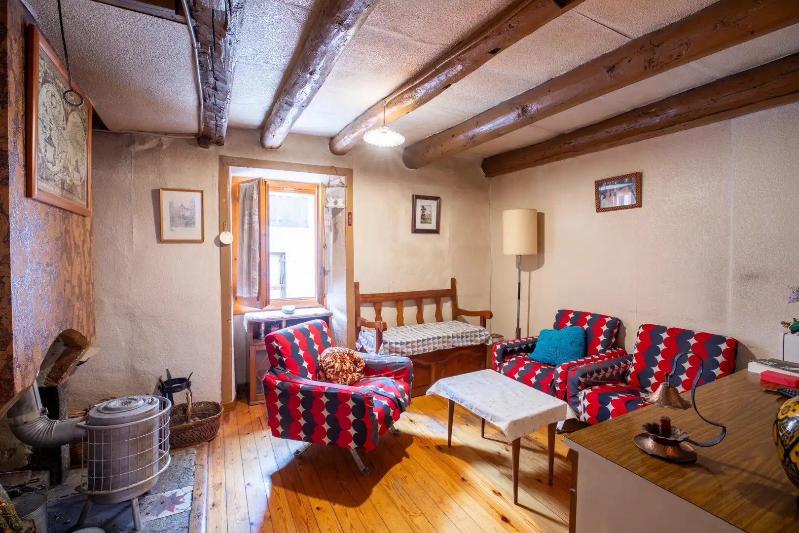 Sala de estar de Finca rústica en venta en Biescas con Calefacción y Jardín privado