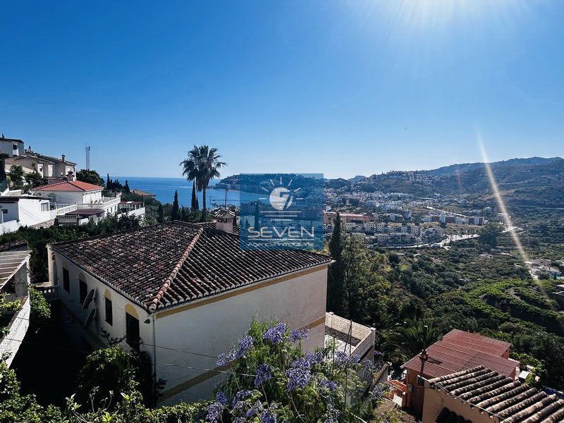 Exterior view of House or chalet for sale in Almuñécar  with Air Conditioner, Terrace and Storage room