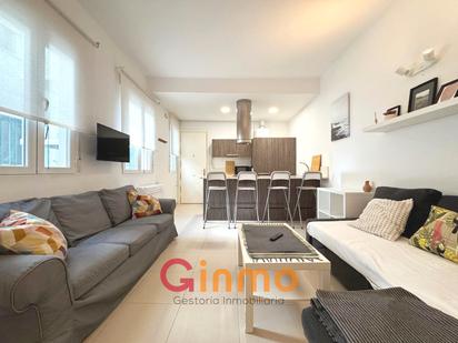 Living room of Flat to rent in  Madrid Capital  with Air Conditioner, Heating and Furnished