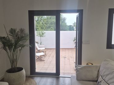 Casa amb balcó en venda a Petrer