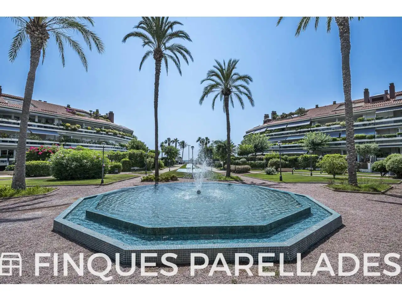 Exterior view of Flat for sale in Sitges  with Air Conditioner, Heating and Terrace