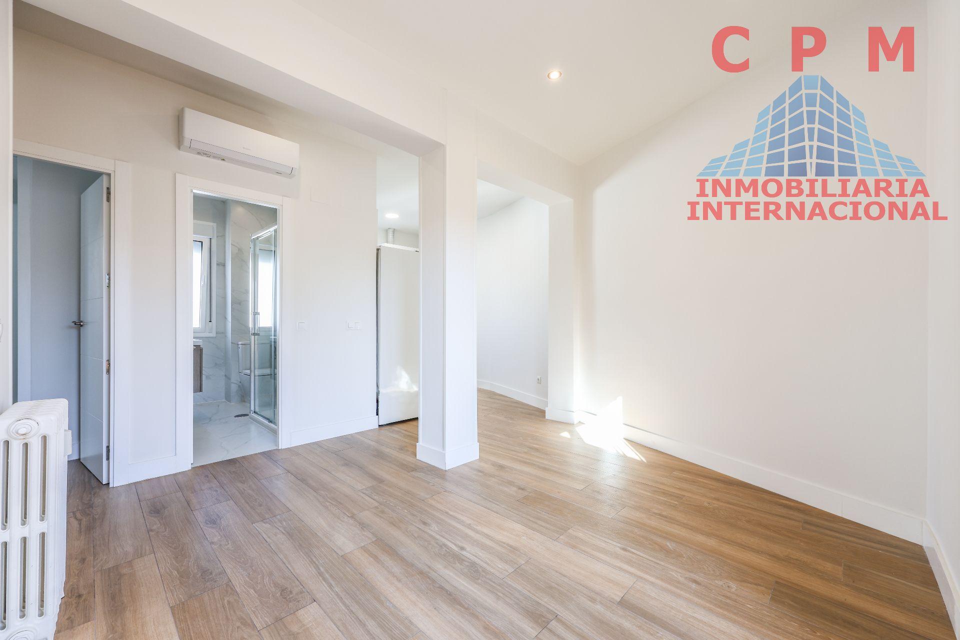 Ático de alquiler en  Madrid Capital con Aire acondicionado, Calefacción y Parquet