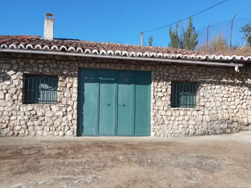 Vista exterior de Pis en venda en Cubillas de Santa Marta amb Moblat