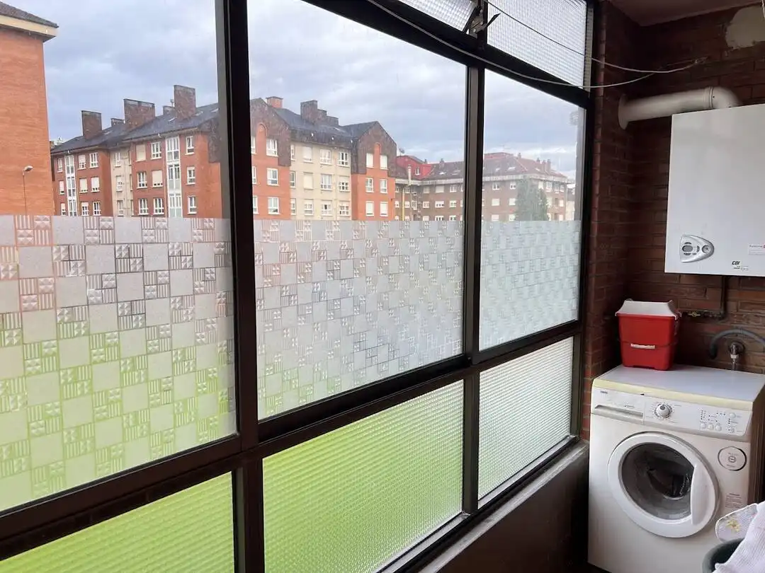 Vista exterior de Pis en venda en Siero amb Calefacció, Terrassa i Traster