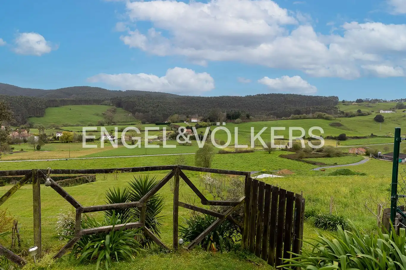 Houses for sale in Bareyo  with Heating, Private garden and Terrace