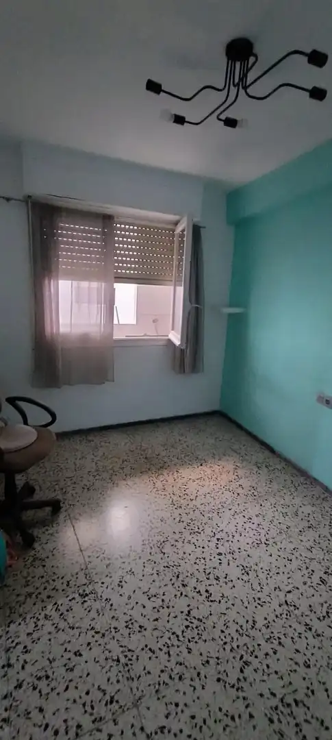 Habitación de Piso en venta en Alicante / Alacant con Terraza y Balcón