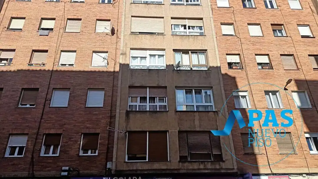 Vista exterior de Piso en venta en Camargo con Calefacción y Amueblado