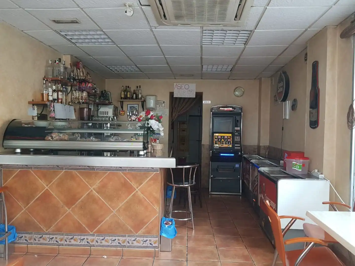 Locale commerciale in vendita a Calle de la Caridad, imagen 3