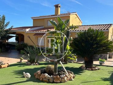 Xalet amb jardí en venda a Oeste