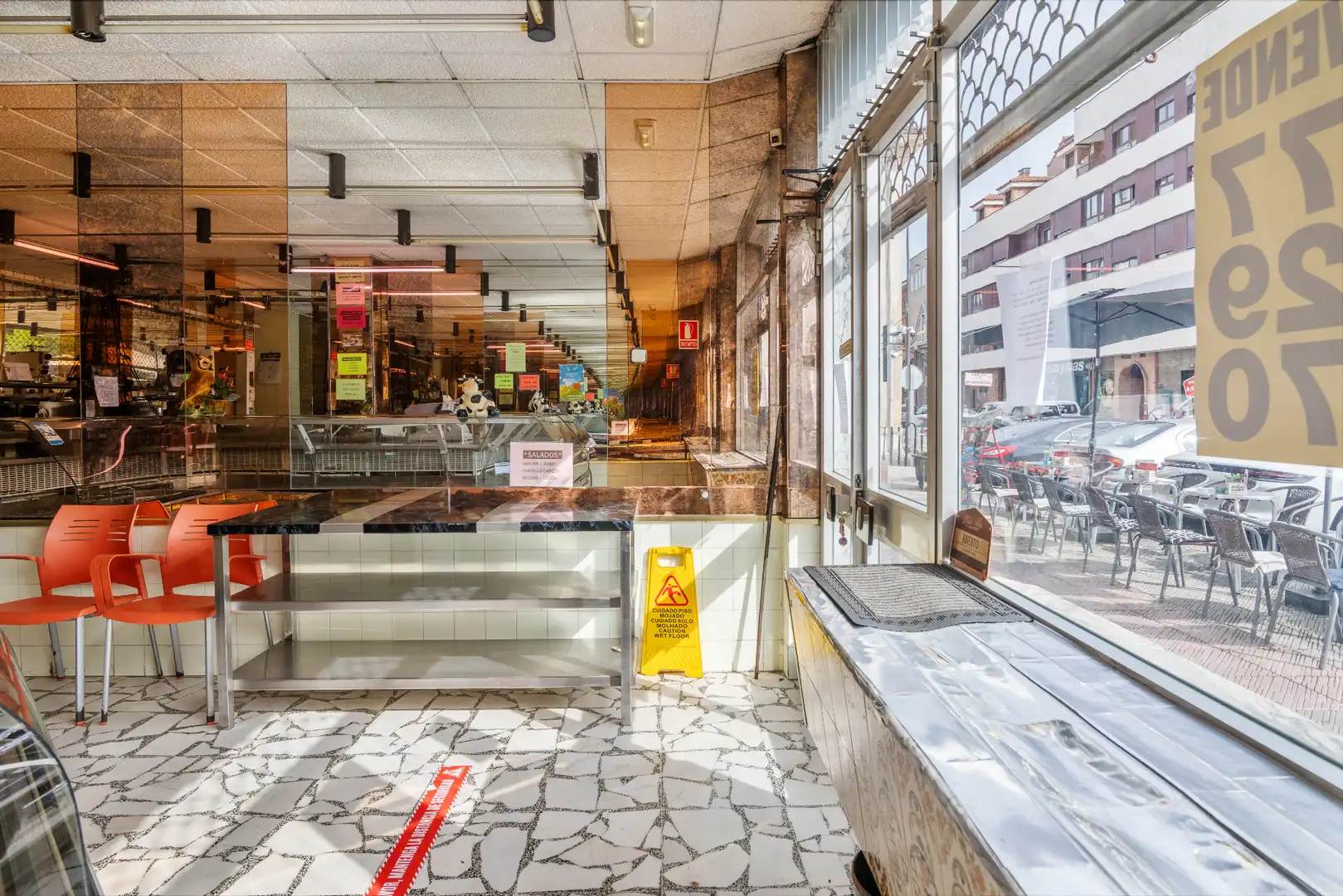 Gewerbefläche zum Verkauf in Avenida Prudencio González 12, imagen 4