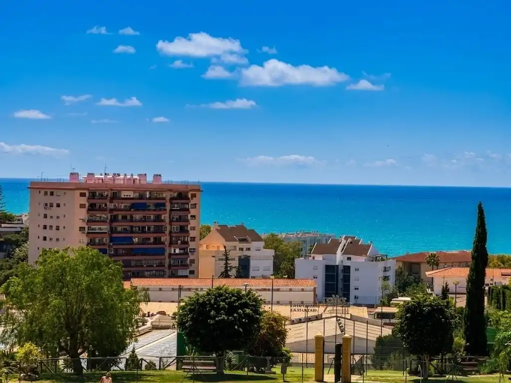 Vista exterior de Piso en venta en Málaga Capital con Jardín privado, Terraza y Piscina