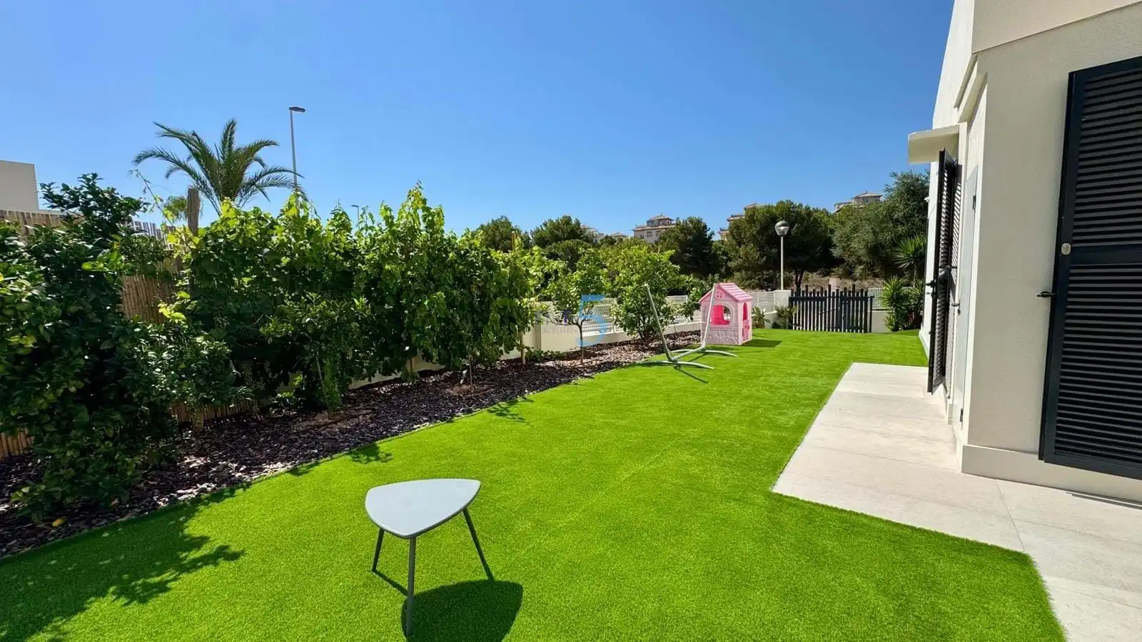 Terrassa de Casa o xalet en venda en Orihuela amb Aire condicionat, Piscina i Moblat