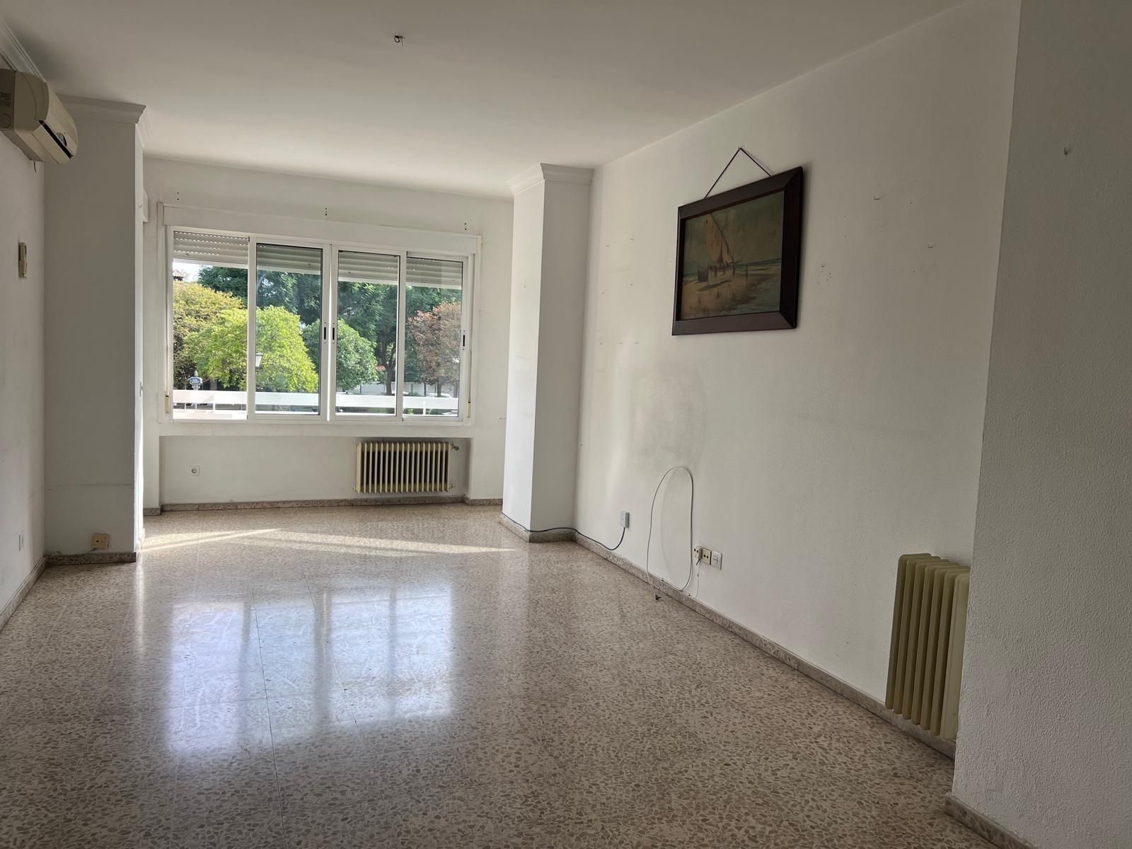 Sala de estar de Piso en venta en  Sevilla Capital con Aire acondicionado y Terraza