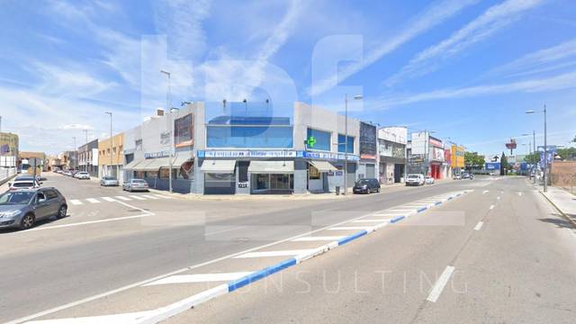 Local comercial en Alquiler en Alcalde José Puertes en Alfafar