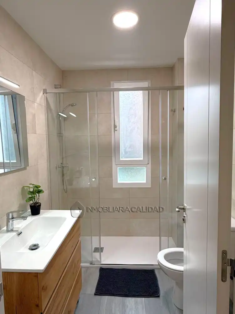Bathroom of Flat for rent in Burgos  with Heating