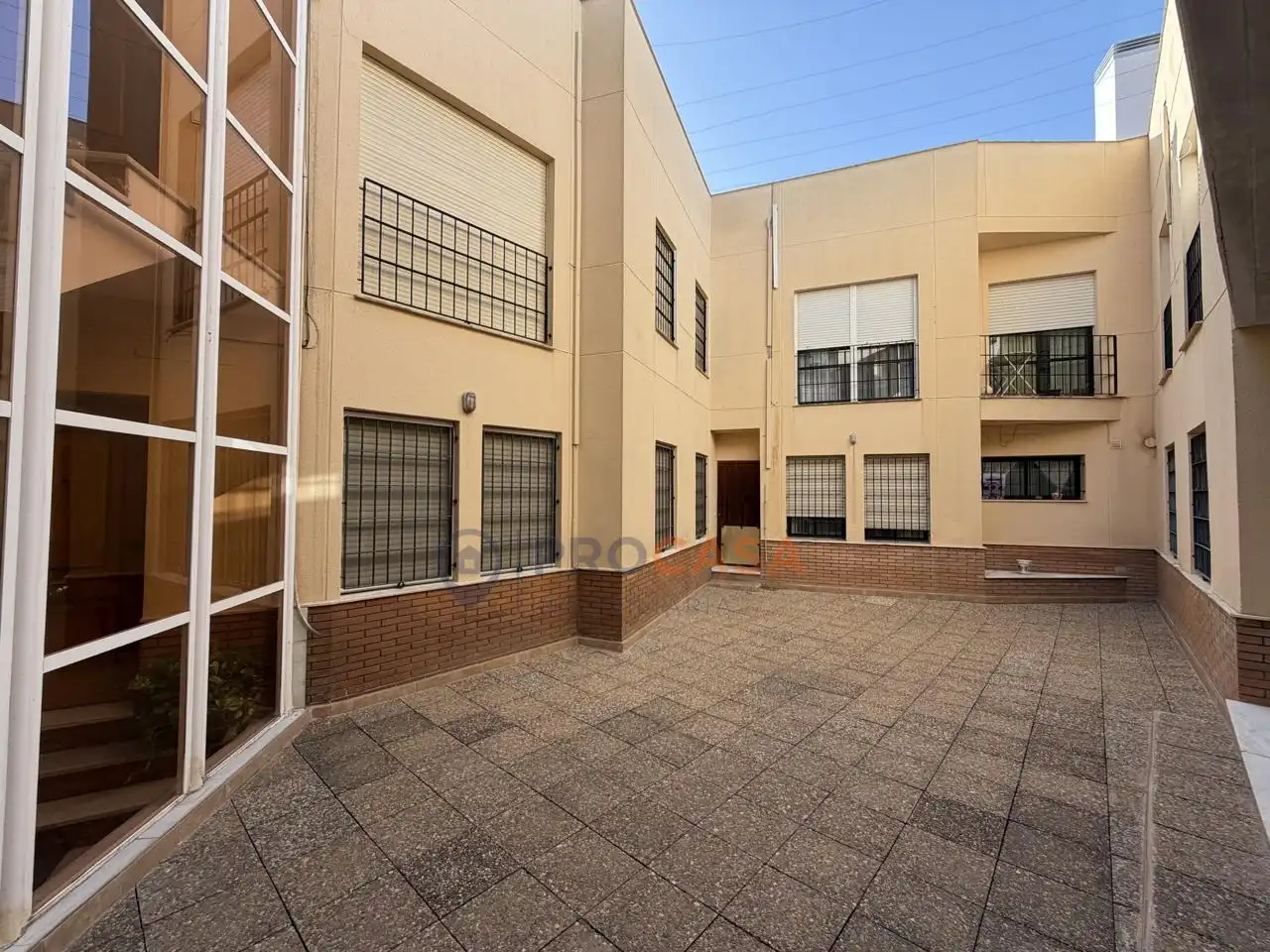 Exterior view of Duplexes for sale in Utrera