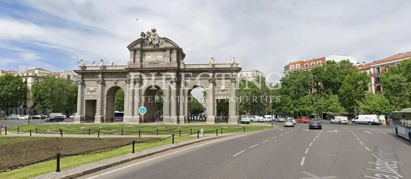 Vista exterior de Pis de lloguer en Madrid amb Aire condicionat i Calefacció