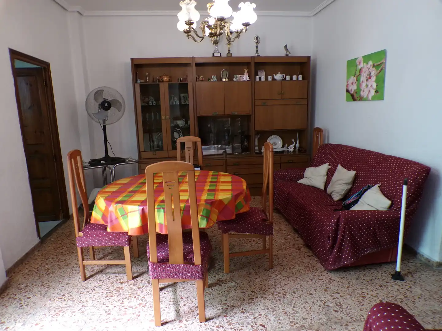 Menjador de Casa o xalet en venda en Tavernes Blanques amb Jardí privat