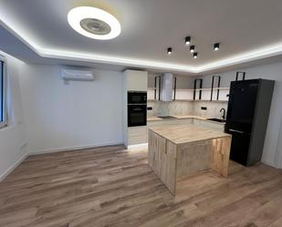 Kitchen of Flat for sale in  Barcelona Capital  with Air Conditioner, Heating and Parquet flooring