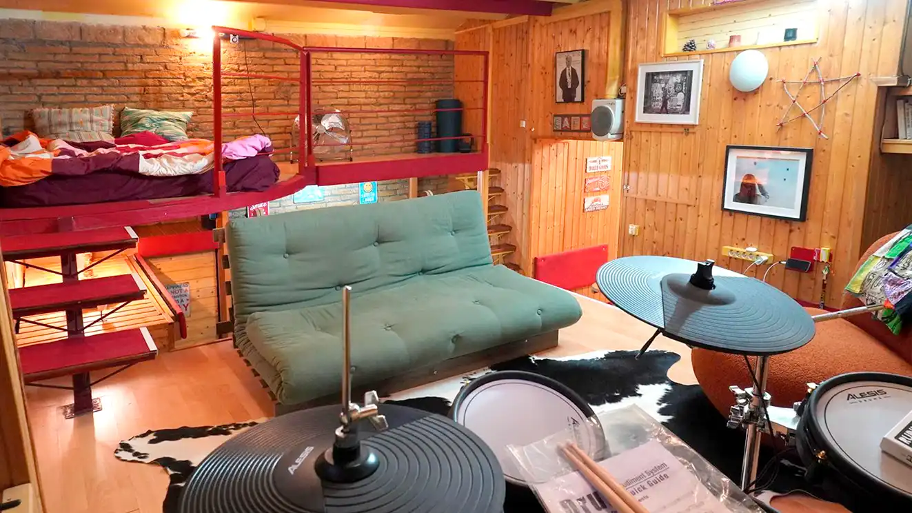 Estudio en venta en Barcelona con Parquet, Amueblado y Microondas