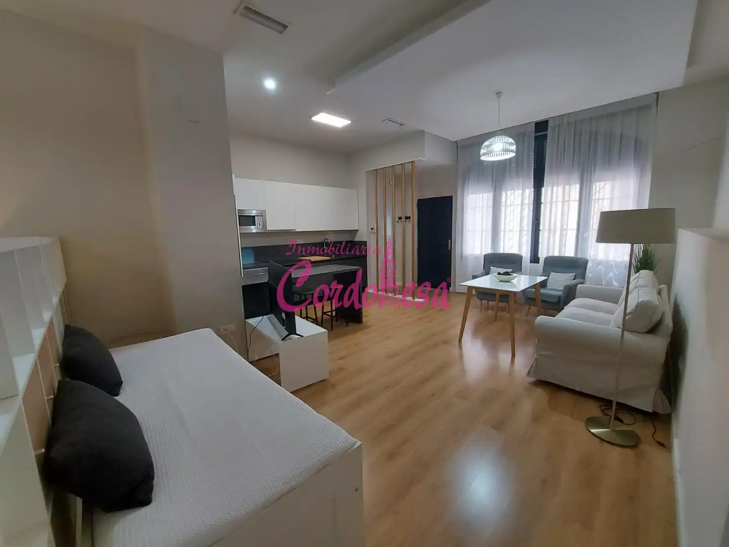 Dormitori de Loft de lloguer en Córdoba amb Aire condicionat i Calefacció