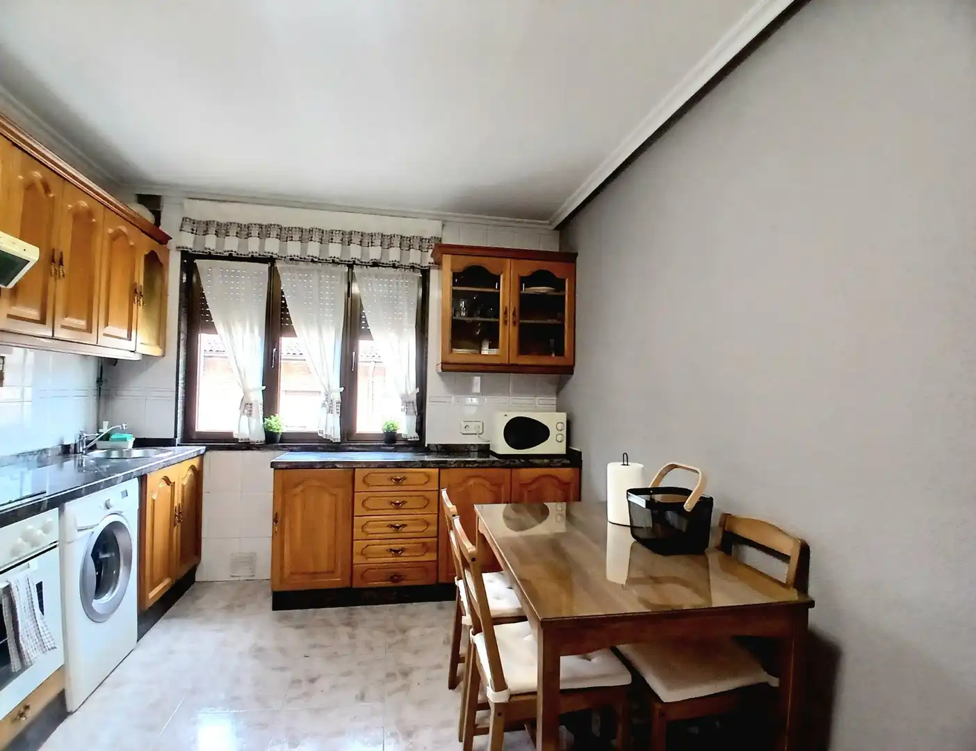 Kitchen of Flat for rent in San Martín del Rey Aurelio  with Heating, Storage room and Furnished