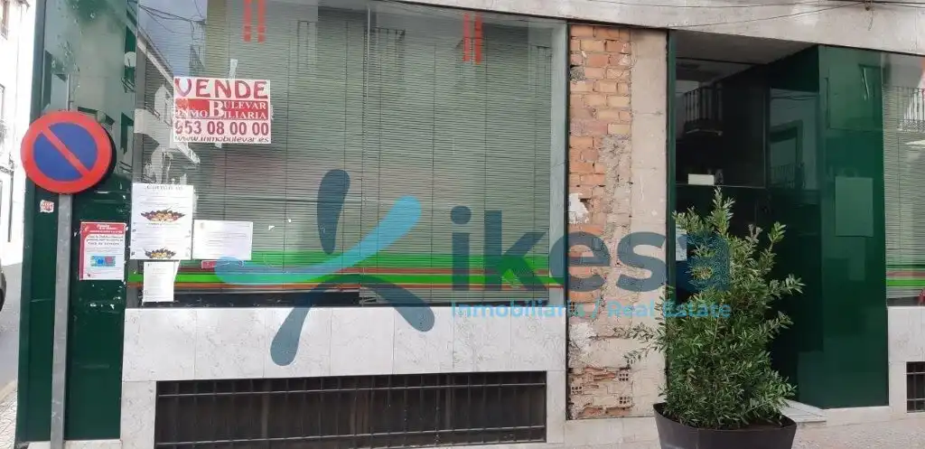 Local en venta en Valdepeñas de Jaén