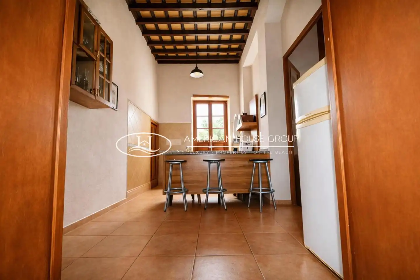 Cocina de Edificio en venta en Chiclana de la Frontera