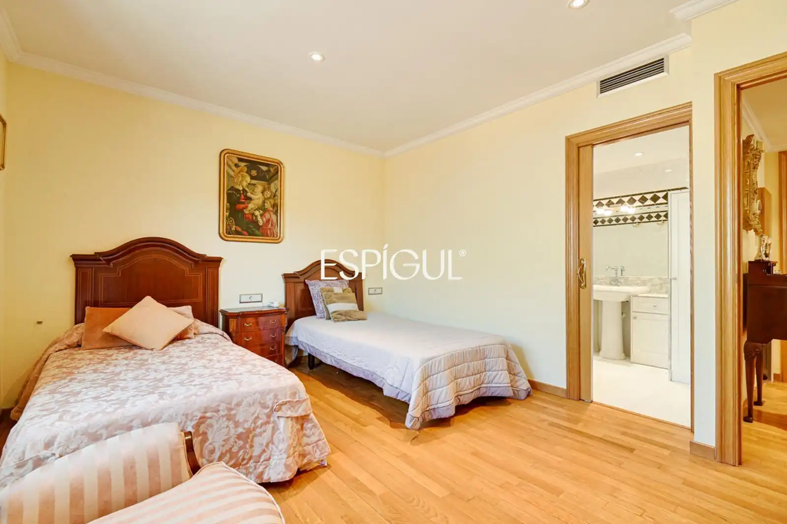 Habitación de Dúplex en venta en Arenys de Mar con Aire acondicionado, Calefacción y Terraza