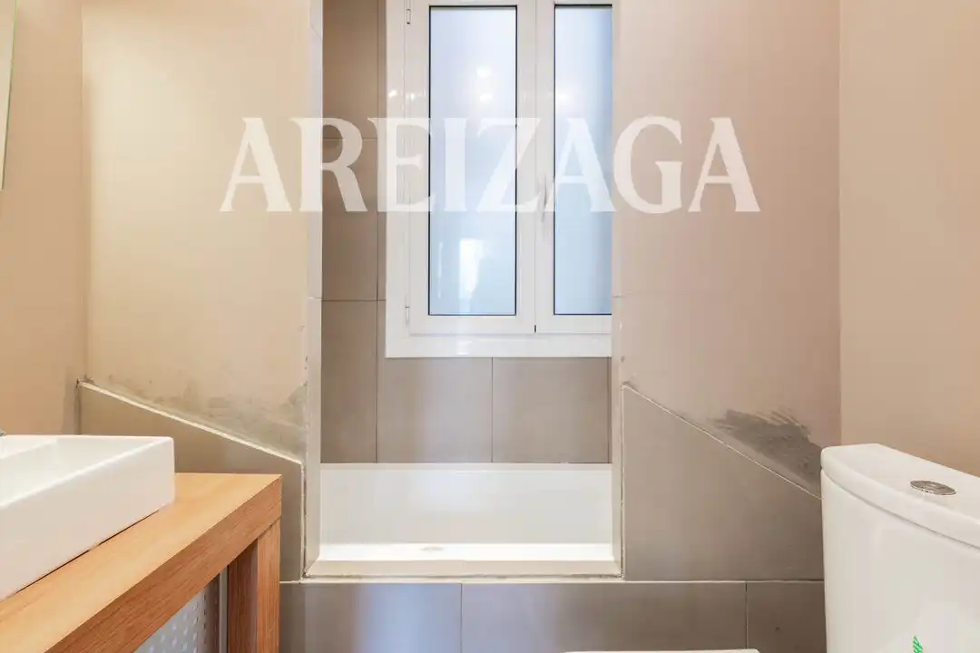 Piso con terraza en venta en Calle Padre Larroca 1, imagen 32