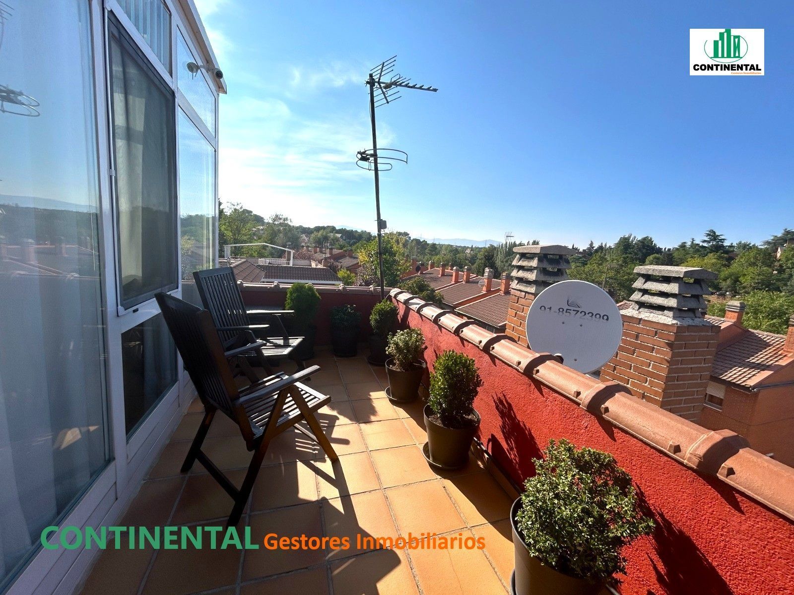 Terraza de Casa adosada en venta en Galapagar con Aire acondicionado, Calefacción y Jardín privado