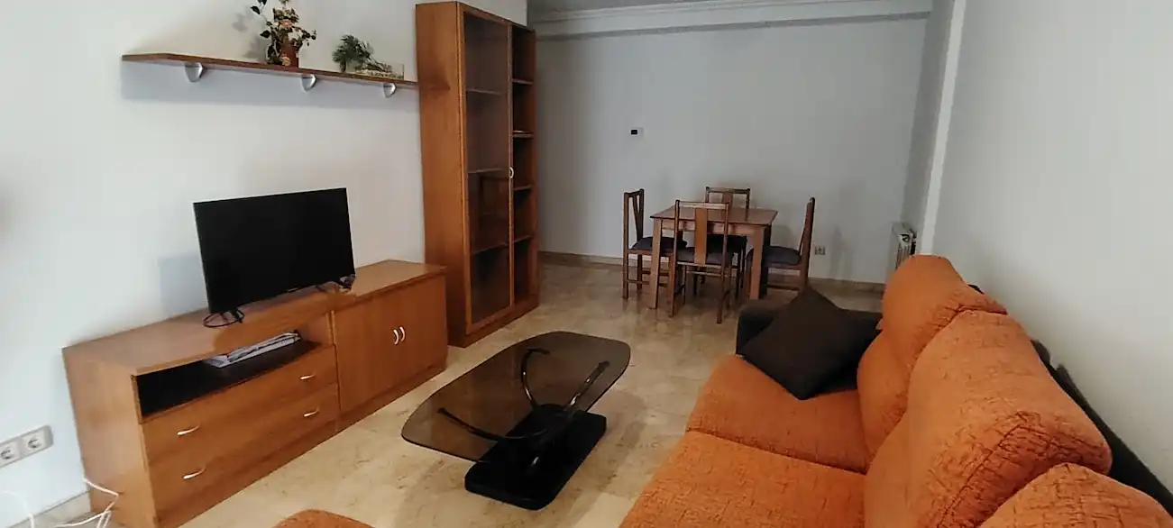 Sala de estar de Piso de alquiler en Linares con Aire acondicionado, Calefacción y Piscina