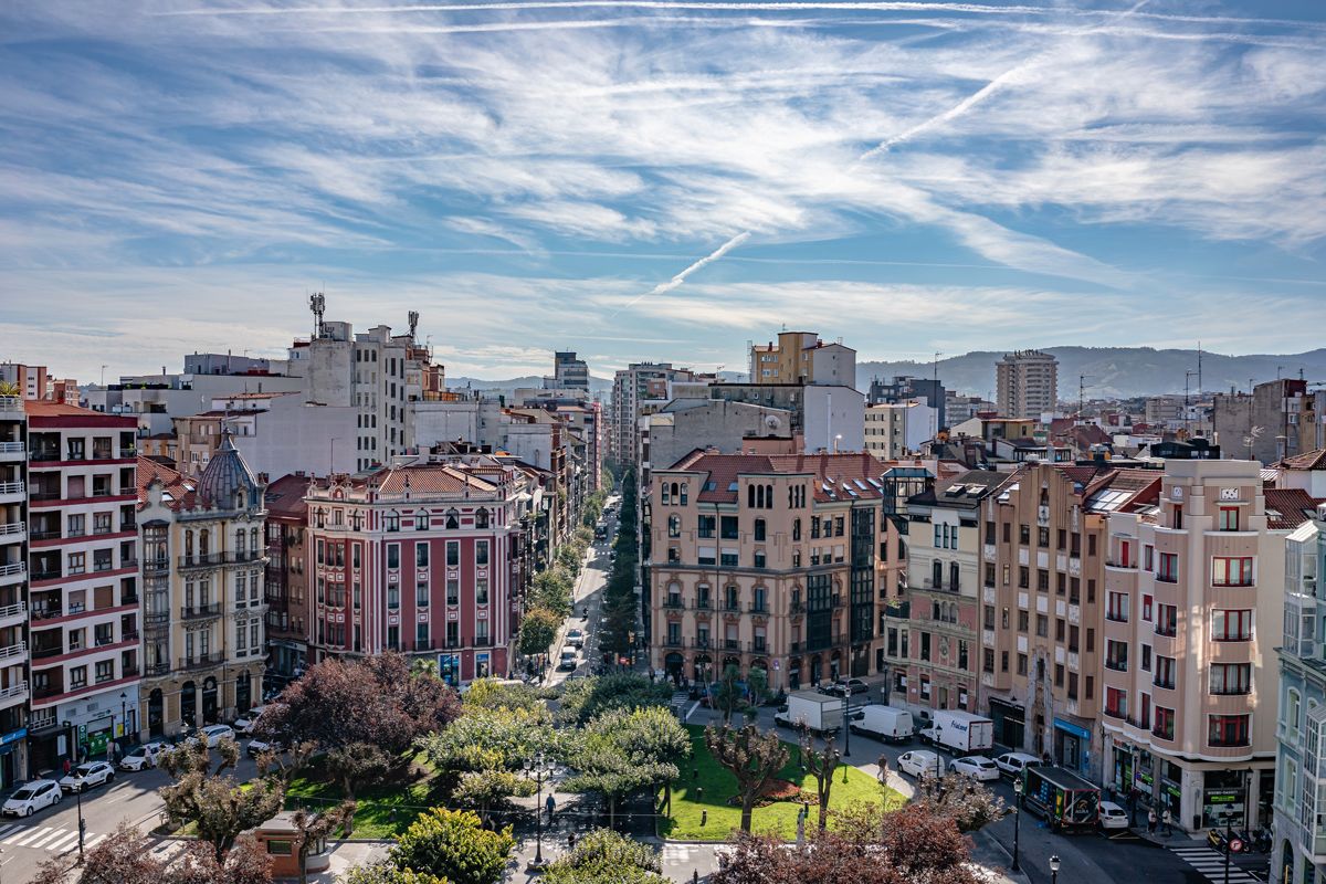 Vista exterior de Apartament en venda en Gijón  amb Calefacció, Terrassa i Traster