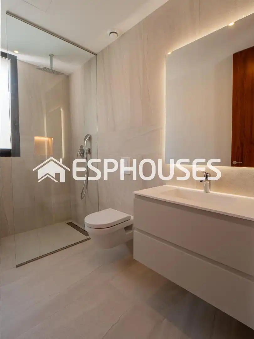 Maison avec terrasse à vendre à Berna 5, imagen 46