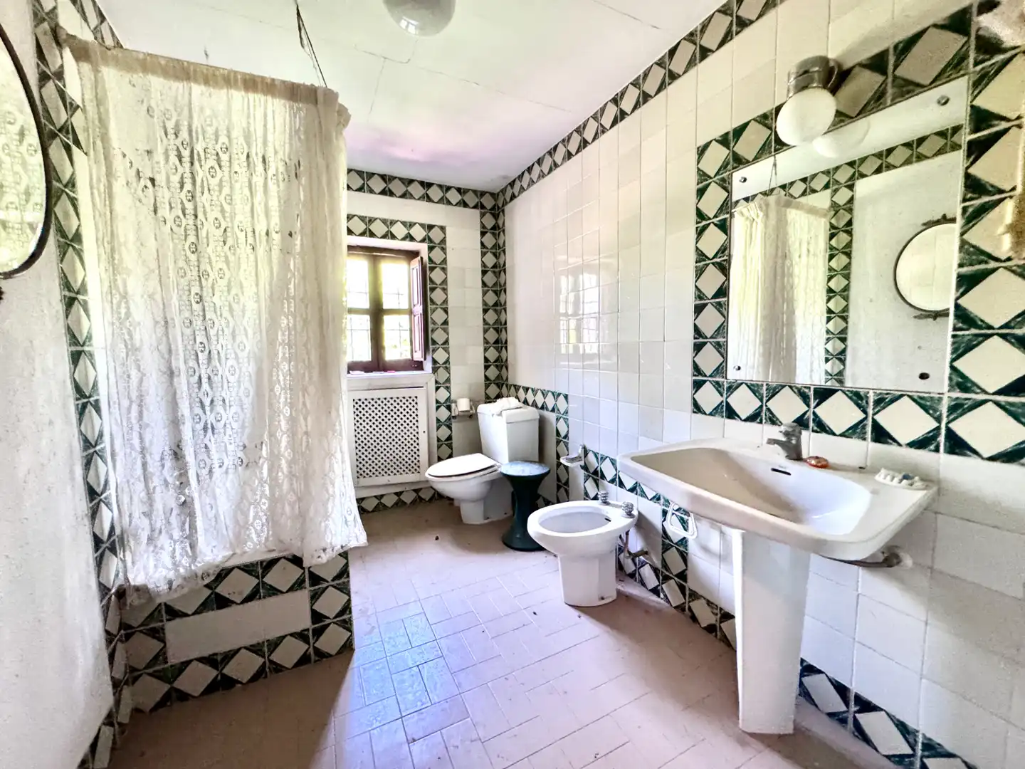 Baño de Casa o chalet en venta en Granada con Jardín privado, Terraza y Trastero