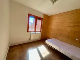 Bedroom of Apartments for rent in León Capital   with Heating, Parquet flooring and Furnished