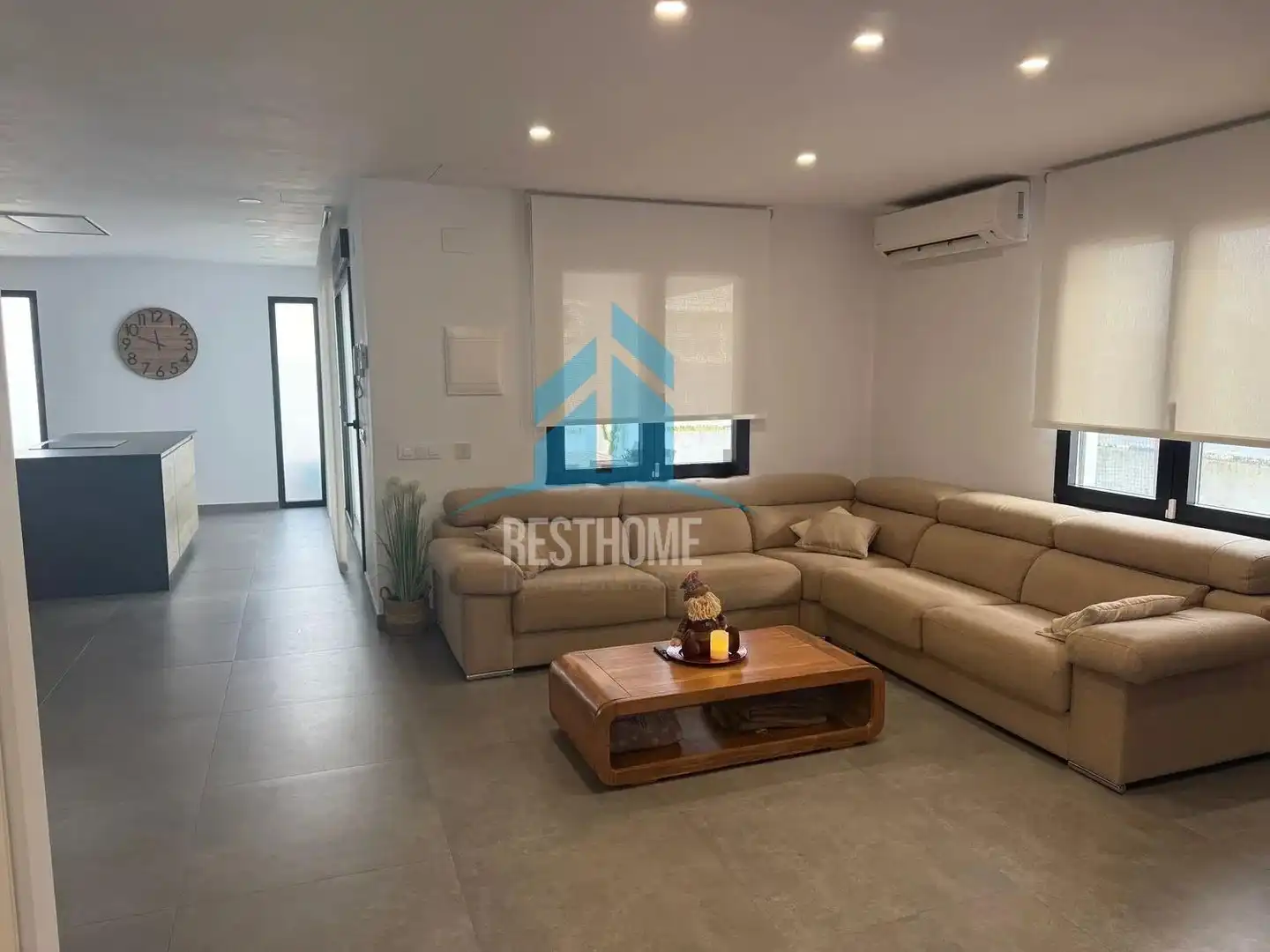 Living room of Houses for sale in Oliva  with Air Conditioner, Heating and Private garden